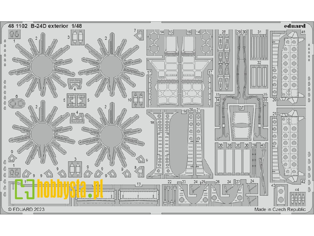 B-24D exterior 1/48 - REVELL - zdjęcie 1 B-24D exterior 1/48 - REVELL - zdjęcie 1