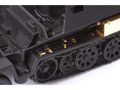 Sd. Kfz.  251/1 Ausf. C 1/35 - ACADEMY - zdjęcie 10