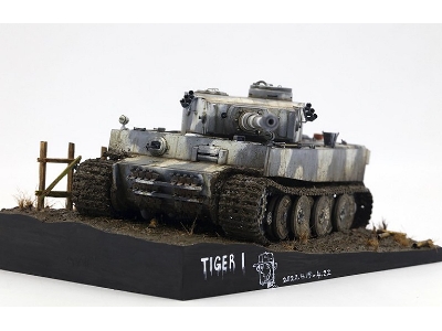 Tiger I Initial Production Pz.Kpfw. Vi Ausf. E - zdjęcie 8