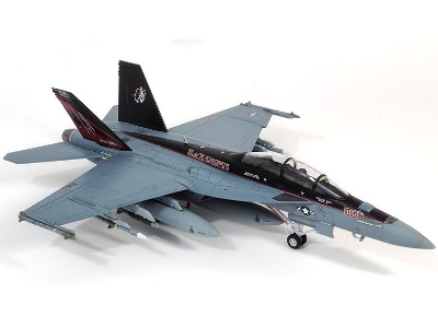 USN F/A-18F VFA-154 Black Knights - zdjęcie 5