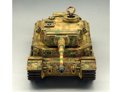 Tiger (P) 003 Sd.Kfz. 181 Panzerkampfwagen VI(P) z zimmeritem i pełnym wnętrzem - zdjęcie 14