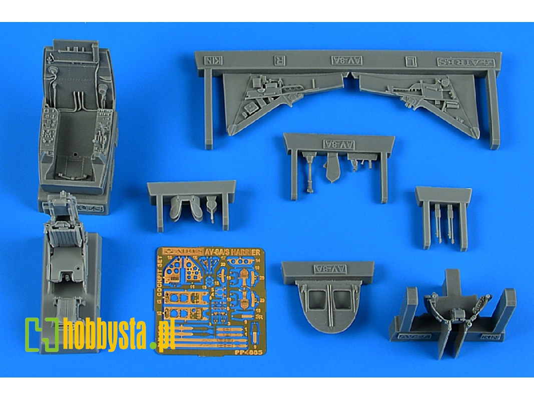 AV-8A/S Harrier (VA.1 Matador) cockpit set - zdjęcie 1 AV-8A/S Harrier (VA.1 Matador) cockpit set - zdjęcie 1