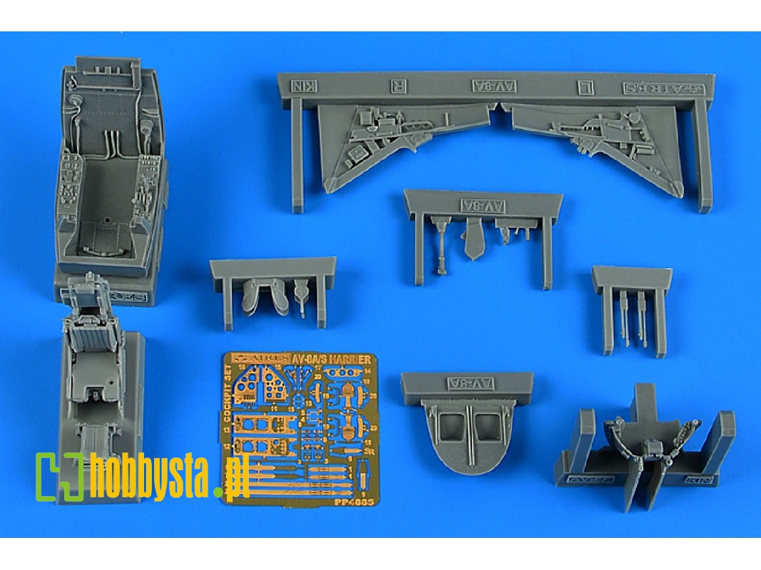 AV-8A/S Harrier (VA.1 Matador) cockpit set - zdjęcie 1