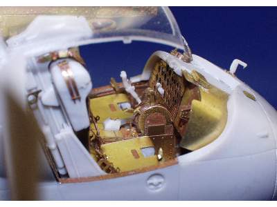  OV-1A interior 1/48 - Roden - blaszki - zdjęcie 7