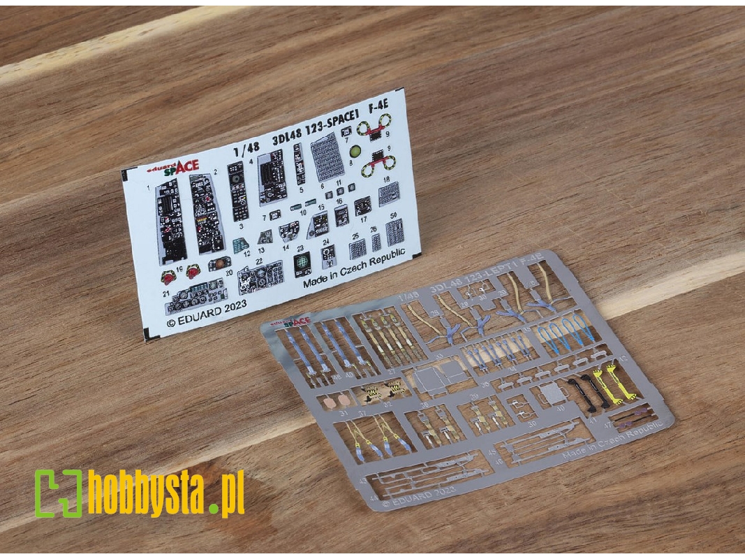 F-4E SPACE 1/48 - MENG - zdjęcie 1 F-4E SPACE 1/48 - MENG - zdjęcie 1