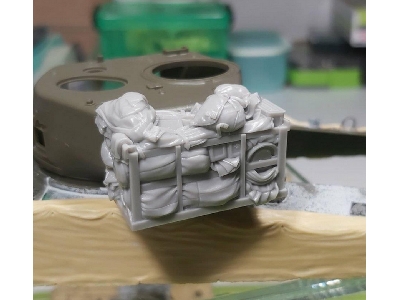 Turret Stowage Bin For M4 "sherman" 75 - zdjęcie 2