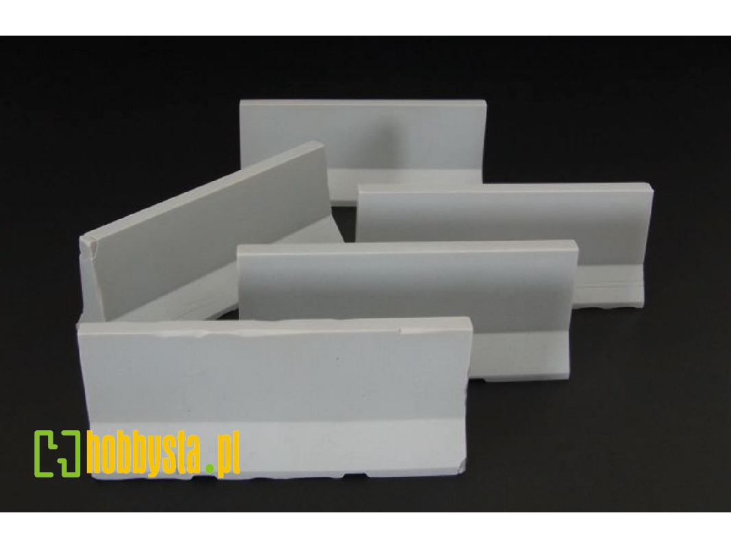Modern Concrete Road Barriers - zdjęcie 1 Modern Concrete Road Barriers - zdjęcie 1