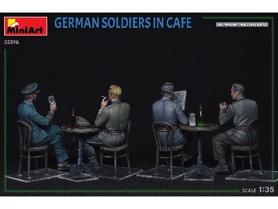 German Soldiers In Cafe - zdjęcie 12