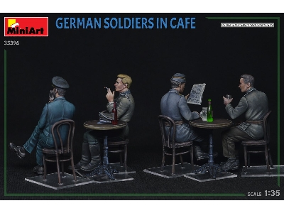 German Soldiers In Cafe - zdjęcie 13