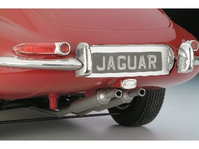 Jaguar E-Type - zdjęcie 4