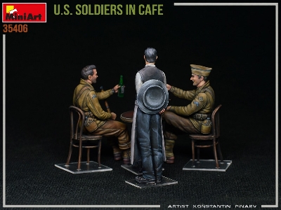 U.S. Soldiers In Cafe - zdjęcie 11