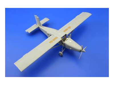  PC-6/ AU-23A S. A. 1/48 - Roden - blaszki - zdjęcie 5