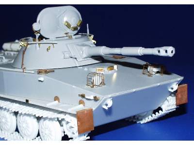  PT-76B 1/35 - Eastern Express - blaszki - zdjęcie 4