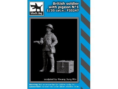 British Soldier With Pigeon No. 1 - zdjęcie 1