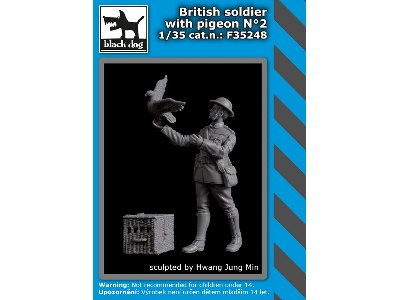 British Soldier With Pigeon No. 2 - zdjęcie 1