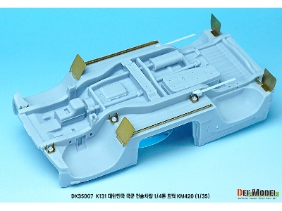 R.O.K K131 1/4ton Utility Truck - zdjęcie 14