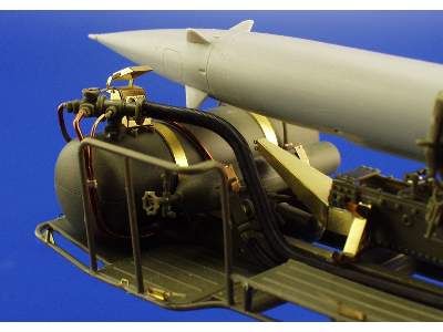  SA-2 missile with trailer 1/35 - Trumpeter - blaszki - zdjęcie 4