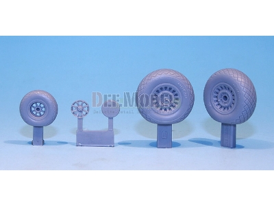 B-25 Mitchell Wheel Set (For Accurate Miniature 1/48) - zdjęcie 2