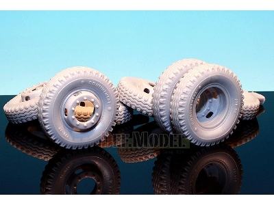 German L4500 Truck Wheel Set (For Zvezda 1/35) - zdjęcie 3
