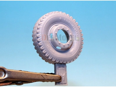 German L4500 Truck Wheel Set (For Zvezda 1/35) - zdjęcie 4