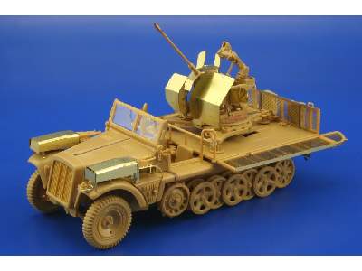  Sd. Kfz.10/5 with Flak 38 20mm 1/35 - Revell - blaszki - zdjęcie 2