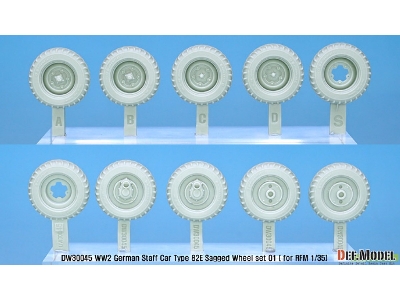 German Staff Car Type 82e Wheel Set 01-wide(Contienetal) ( For Rfm 1/35) - zdjęcie 2