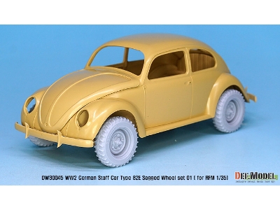 German Staff Car Type 82e Wheel Set 01-wide(Contienetal) ( For Rfm 1/35) - zdjęcie 3