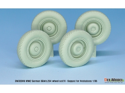 German Sd.Kfz.254 Sagged Wheel Set 01 ( For Hobbyboss 1/35) - zdjęcie 4