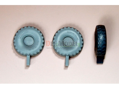 Cz Dana Shkh Vz.77 Mp914 Sagged Tire Set (For Hobbyboss 1/35) - zdjęcie 2