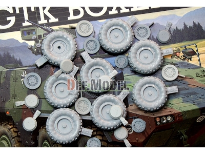 Gtk Boxer (Gtfz) Sagged Wheel Set (For Revell 1/35) - zdjęcie 7