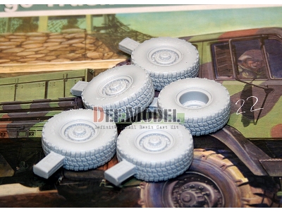 M1078 Lmtv Truck Mv/T Sagged Wheel Set (For Trumpeter 1/35) - zdjęcie 6