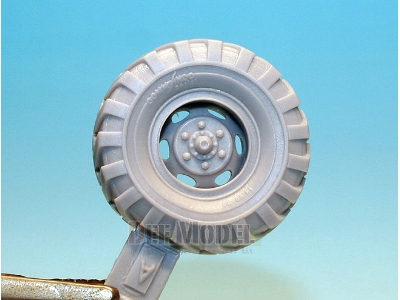 U.S M706(V100) Commando Sagged Wheel Set (For Hobbyboss 1/35) - zdjęcie 3