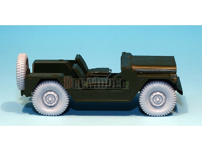 U.S M151 Jeep Sagged Wheel Set (For Tamiya/Academy 1/35) - zdjęcie 7