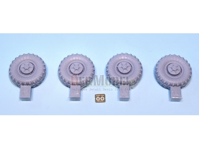 Brdm-2 Sagged Wheel Set (For Trumpeter 1/35) - zdjęcie 2