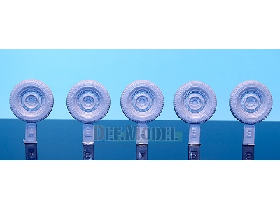 Jgsdf Type 73 Light Truck Sagged Wheel Set (For Trumpeter 1/35) - zdjęcie 2