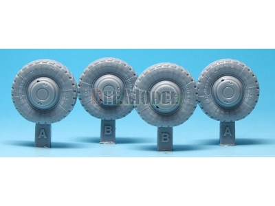 Dingo 2 Atf Sagged Wheel Set (For Revell 1/35) - zdjęcie 2