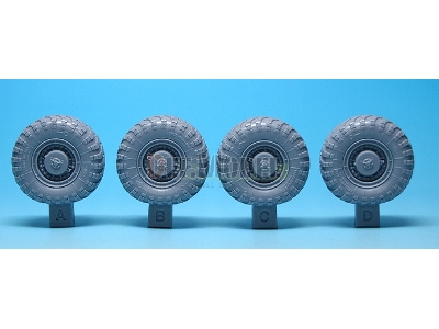 Scud B W/Maz-543 Sagged Wheel Set 2 (For Dragon 1/35) - zdjęcie 4