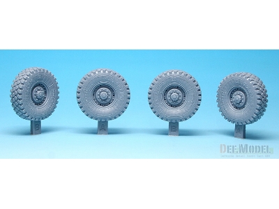 Us M1117 Guardian Asv Sagged Wheel Set (For Trumpeter 1/35) - zdjęcie 2