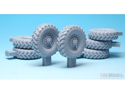 Russian Ural-4320 Truck / Bm21 Sagged Wheel Set (For Trumpeter 1/35) - zdjęcie 4