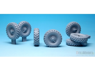 Russian Ural-4320 Truck / Bm21 Sagged Wheel Set (For Trumpeter 1/35) - zdjęcie 7