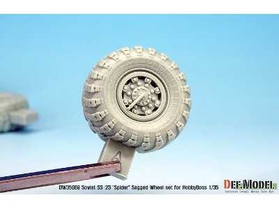 Soviet Ss-23 Spider Sagged Wheel Set (For Hobbyboss 1/35) - zdjęcie 6