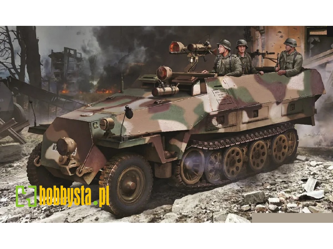 Sd.Kfz.251/1 Ausf.D w/Night Vision Falke - zdjęcie 1 Sd.Kfz.251/1 Ausf.D w/Night Vision Falke - zdjęcie 1