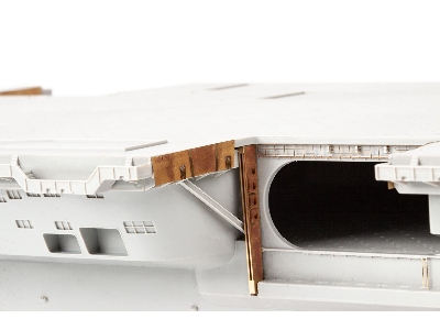 USS Nimitz CVN-68 part 4 1/350 - TRUMPETER - zdjęcie 10