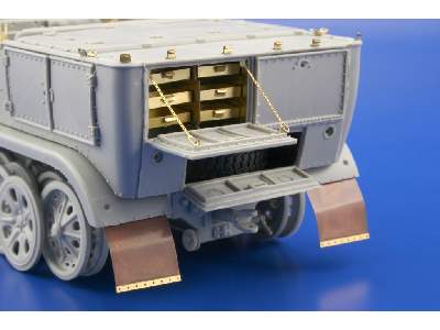  Sd. Kfz.7 Zugkraftwagen 8t tool boxes 1/35 - Trumpeter - blaszk - zdjęcie 2