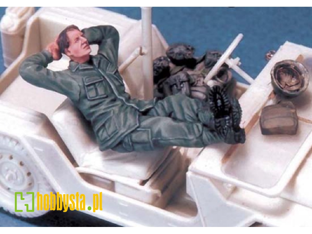 Us Soldier At Rest #1 (Vietnam) - zdjęcie 1 Us Soldier At Rest #1 (Vietnam) - zdjęcie 1