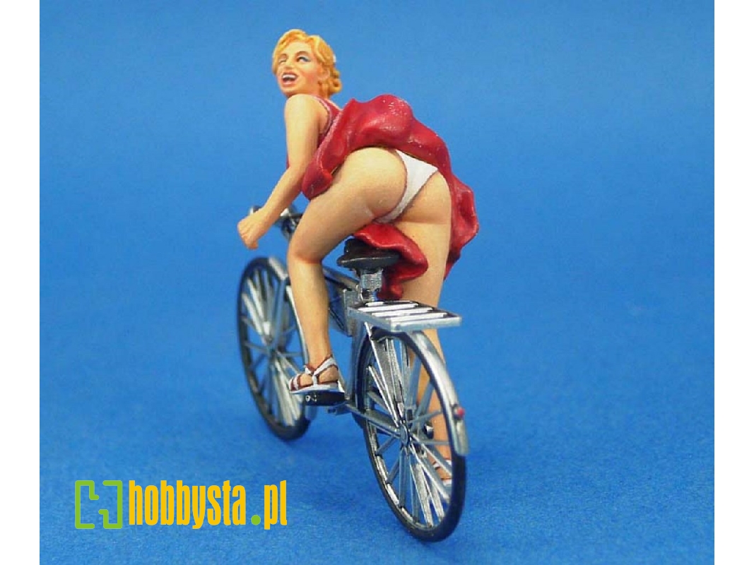 Monella (Sama Figurka, Bez Roweru) - zdjęcie 1 Monella (Sama Figurka, Bez Roweru) - zdjęcie 1