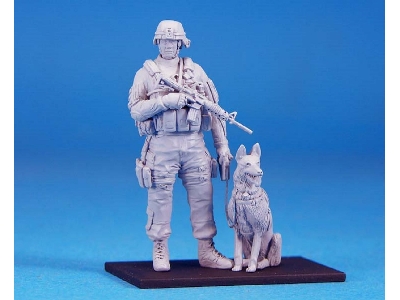 Us K9 With The Handler - zdjęcie 1