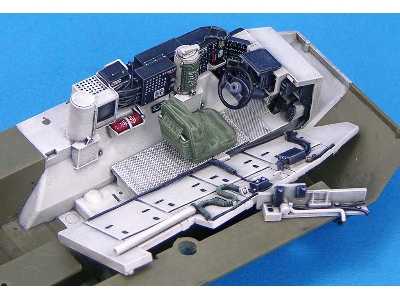 Stryker Driver's Compartment Set (For Afv Club Strykers) - zdjęcie 1