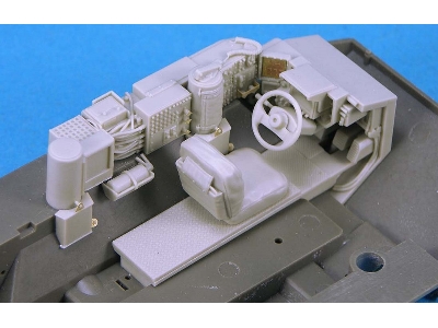 Stryker Driver's Compartment Set (For Afv Club Strykers) - zdjęcie 2