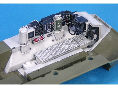 Stryker Driver's Compartment Set (For Afv Club Strykers) - zdjęcie 4